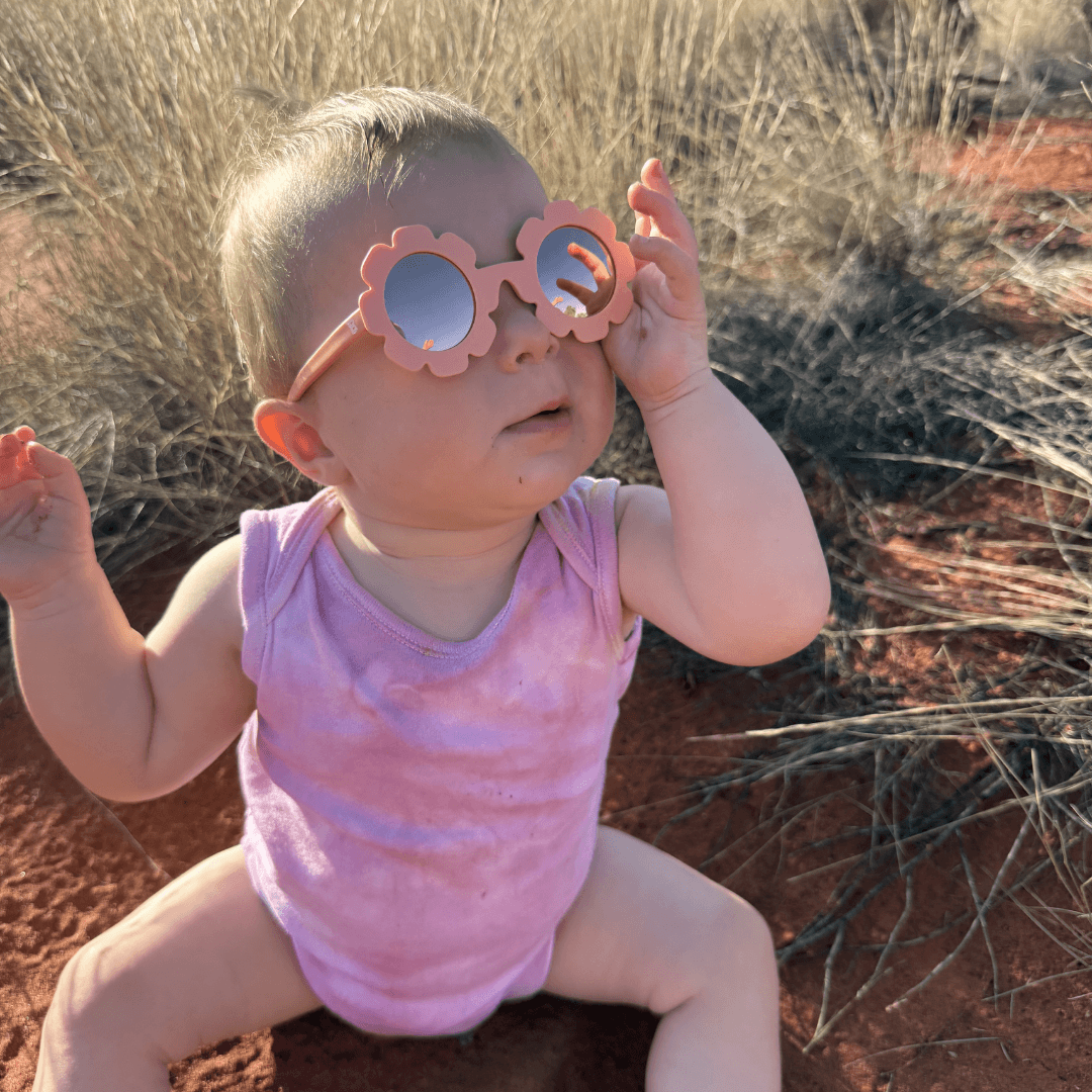Polarised Flowers - Peachy Keen