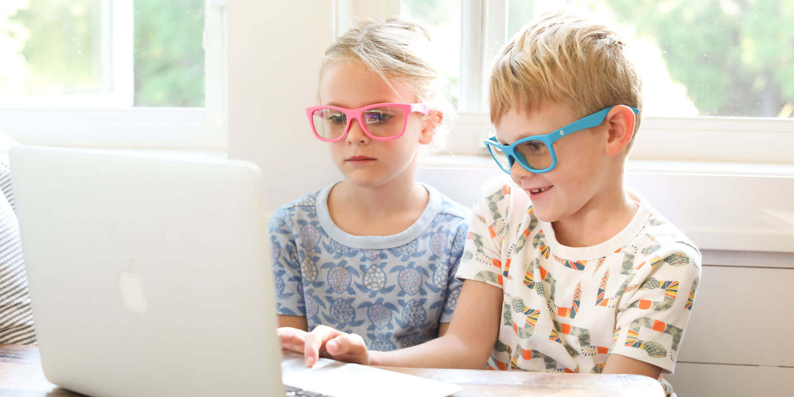 childrens blue light glasses