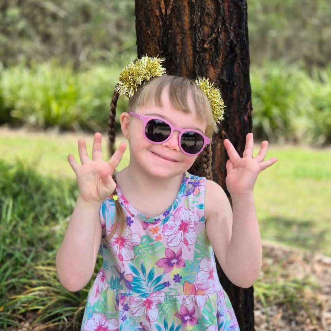 Original Keyhole - Moon Cherry